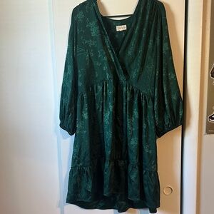 52Seven Teal Floral V-Neck Top